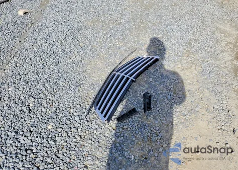 2013 Mercedes-Benz S 550 z USA, uszkodzony, nr VIN WDDNG7DB4DA532539